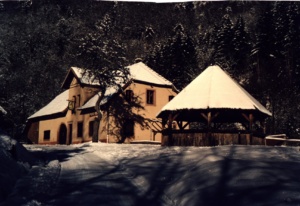 refuge de la Hingrie enneigé