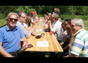 quarante ans de présence à la fête de la Hingrie pour ces parisiens qui se ressourcent - photos dna